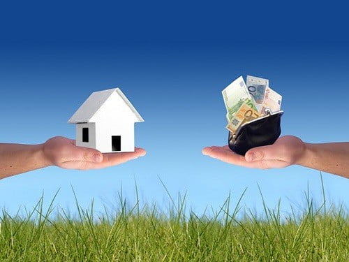 3 Signs You Should Lower the Asking Price on Your House - 1