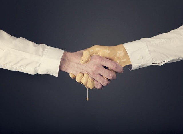 The Dangers of Using Email In Place of Contract Management Software - 1