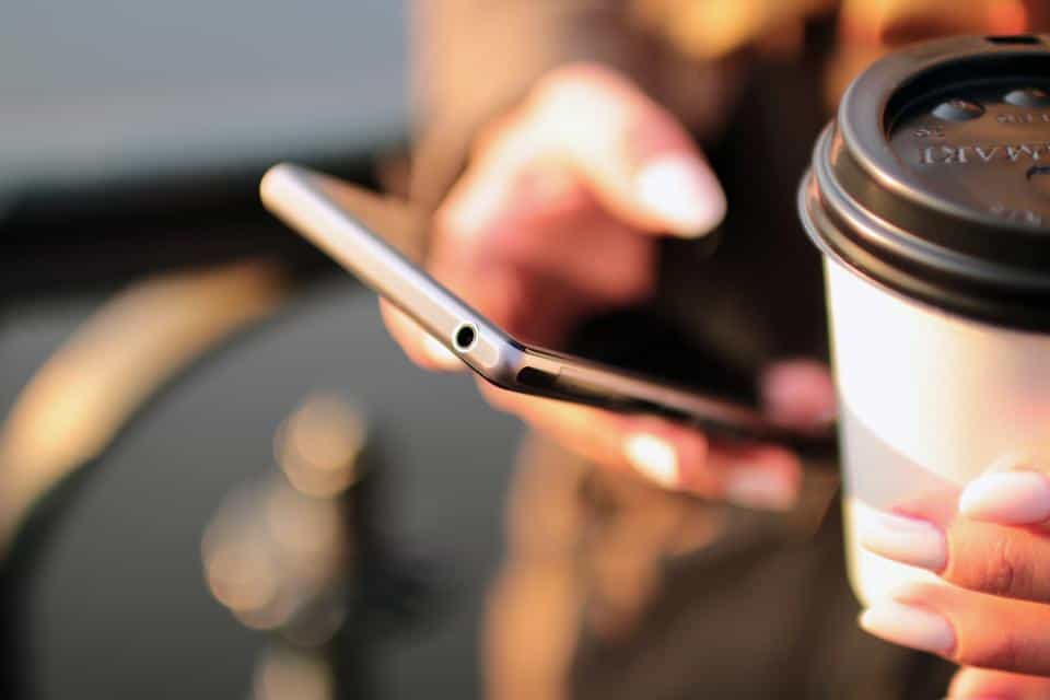 5 Lucrative Ways to Kill Time With Your Mobile - 1