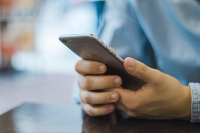 How phone apps can help with your hair - 1