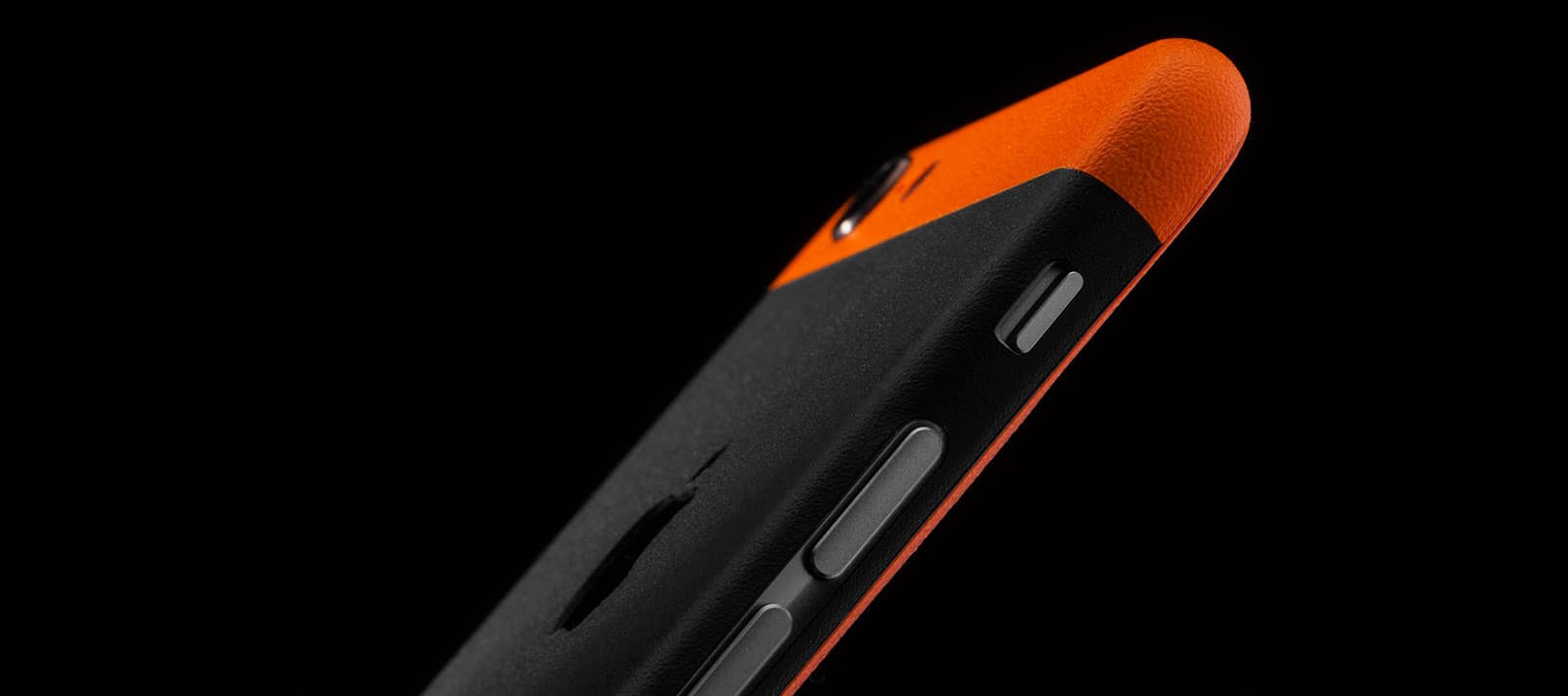 A Protective Skin For Your iPhone 6s Plus - 1