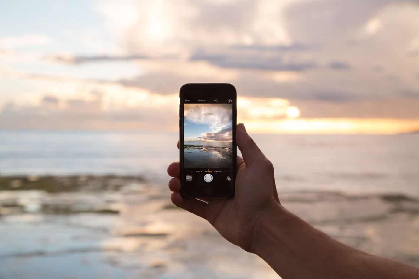 Five Essential Travel Apps and Gadgets - 1