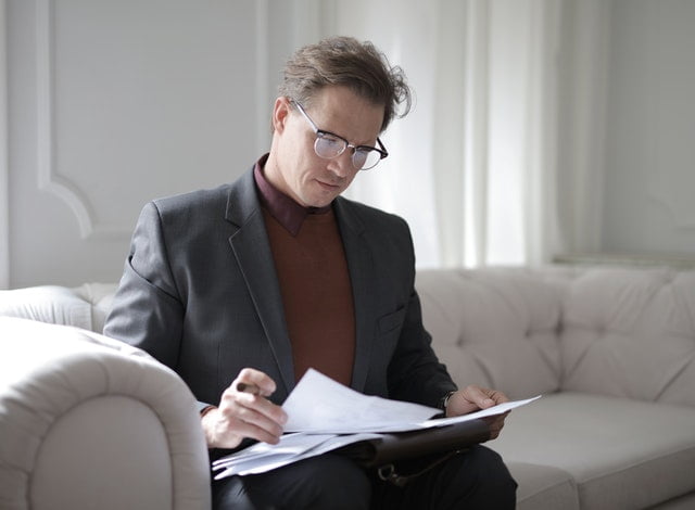 Characteristics You Should Look For In A Personal Injury Lawyer - 2