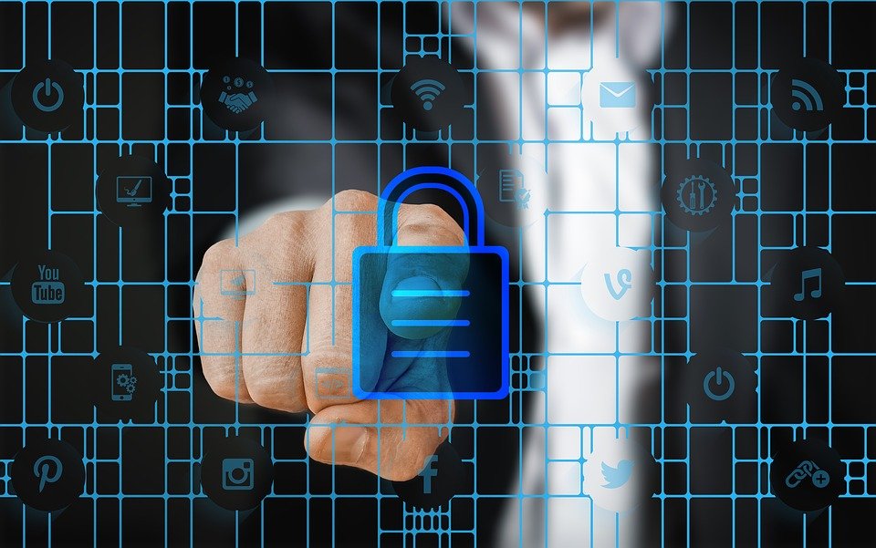 Día internacional de la seguridad informática: El salto de España en 'ciberseguridad': en realidad no estamos tan mal | Público