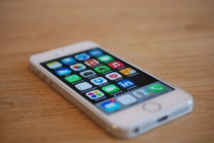 iphone-676767_1920