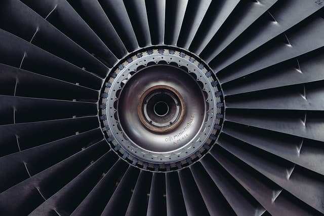 jet-engine-371412_640