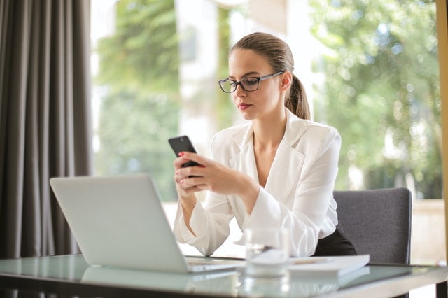 5 Reasons to Use Business Text Messaging - 2