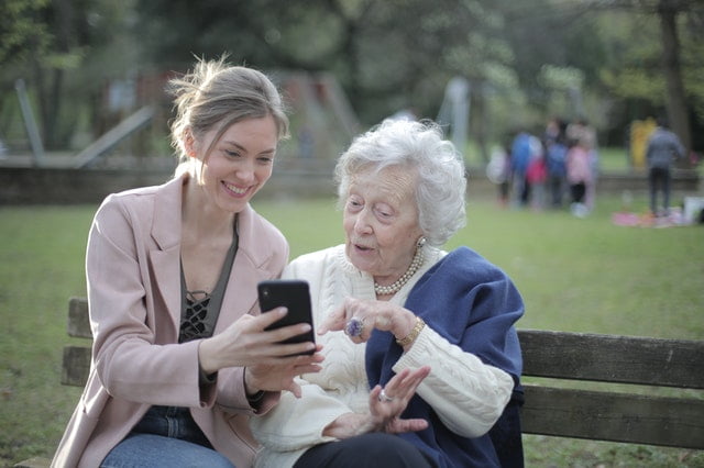 How to Make Apple Watch Into a 'Panic' Button for Seniors - 1