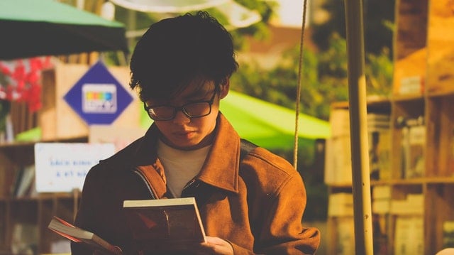 Different Ways To Read - 2