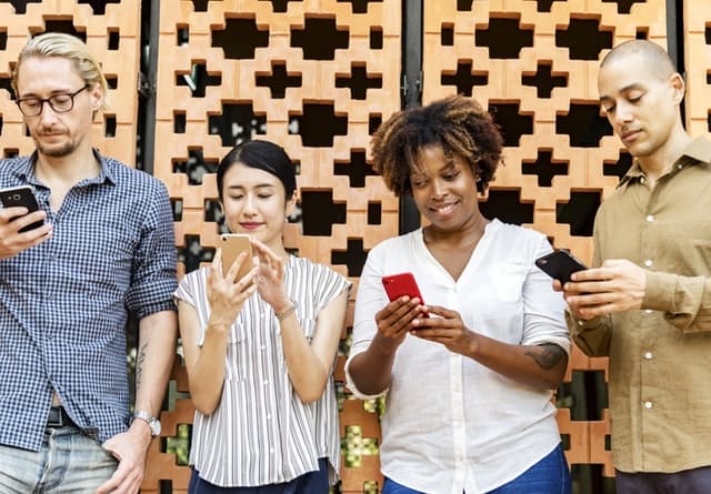Advice: How can social media be used to improve communication with clients? - 1