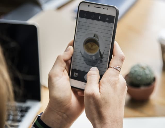 The Power Of Photography In Social Media - 1