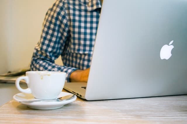 Increase Your Online Presence by Purchasing Followers - 2