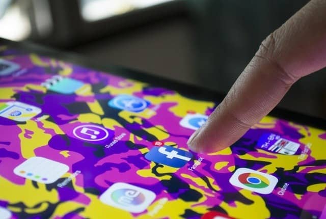 How To Earn Income With Ads On Facebook - 2