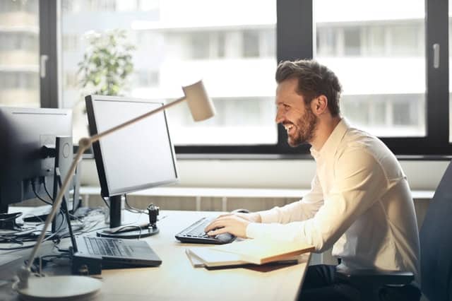 Do You Know the 3 Main Differences Between Free and Paid Hosting Providers? - 2