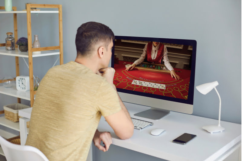 What Is The Best Game To Play To Win Money At An Online Casino? - 1